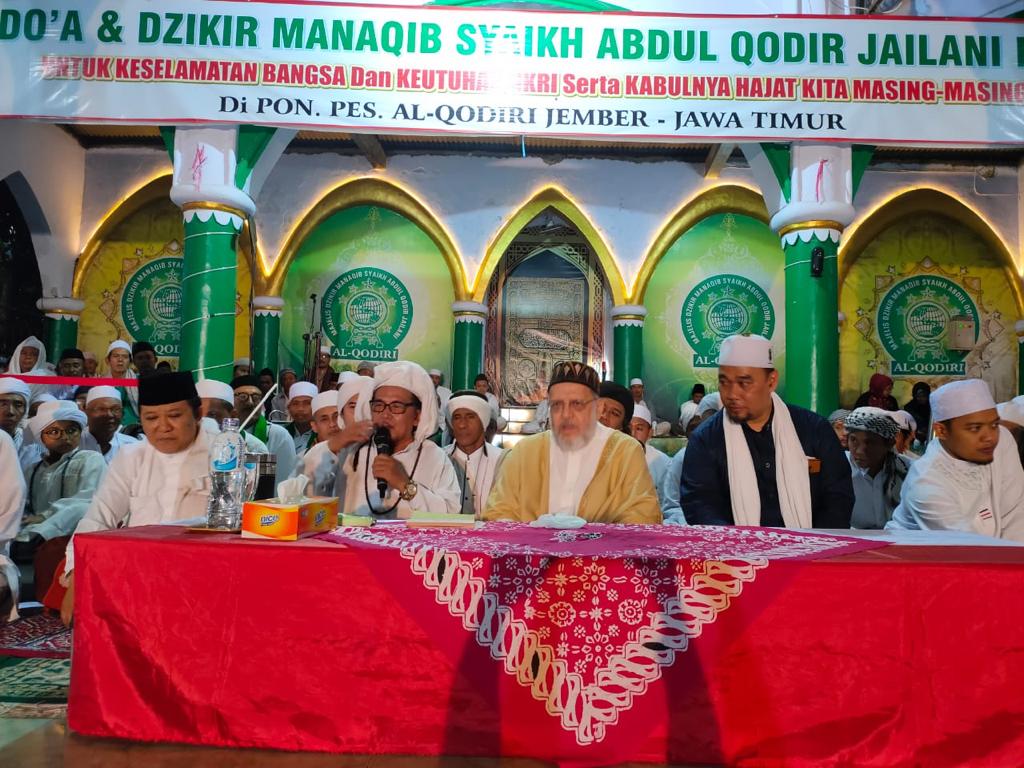 Doa dan Dzikir Manaqib Syekh Abdul Qodir Al Jailani di Ponpes Al Qodiri Jember
